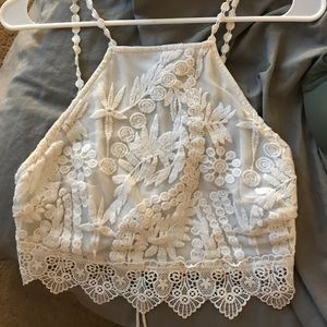 CROCHET WHITE CROP TOP